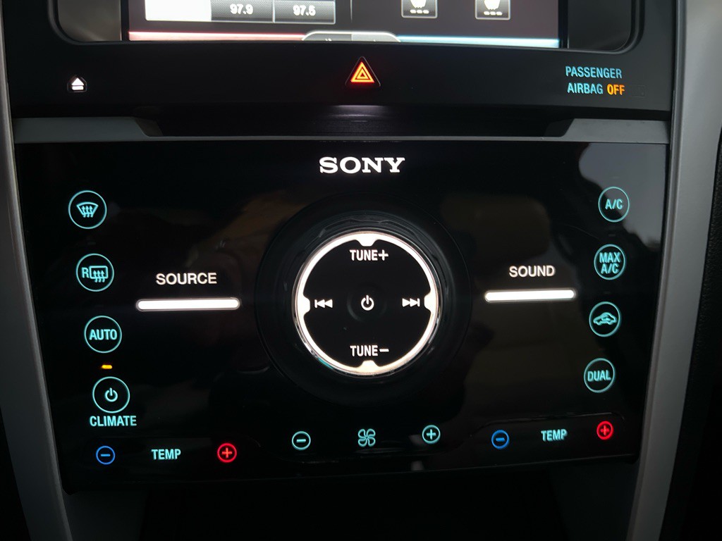 2015 Ford Explorer Image 14