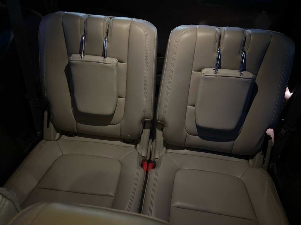 2015 Ford Explorer Image 20