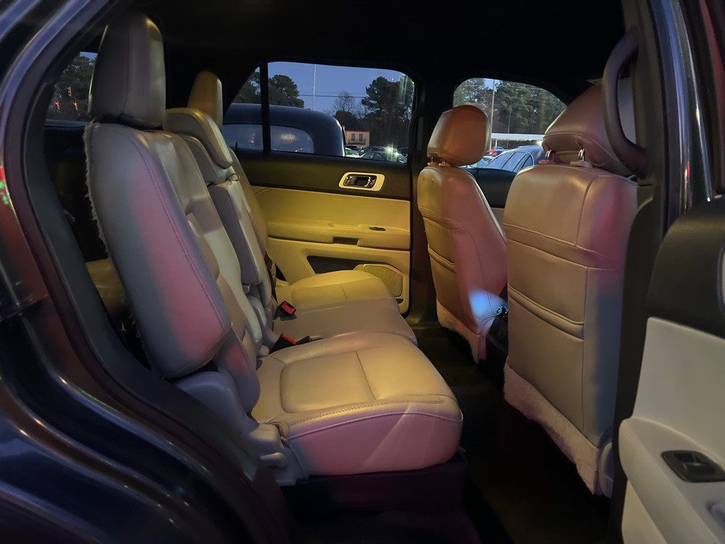 2015 Ford Explorer Image 23