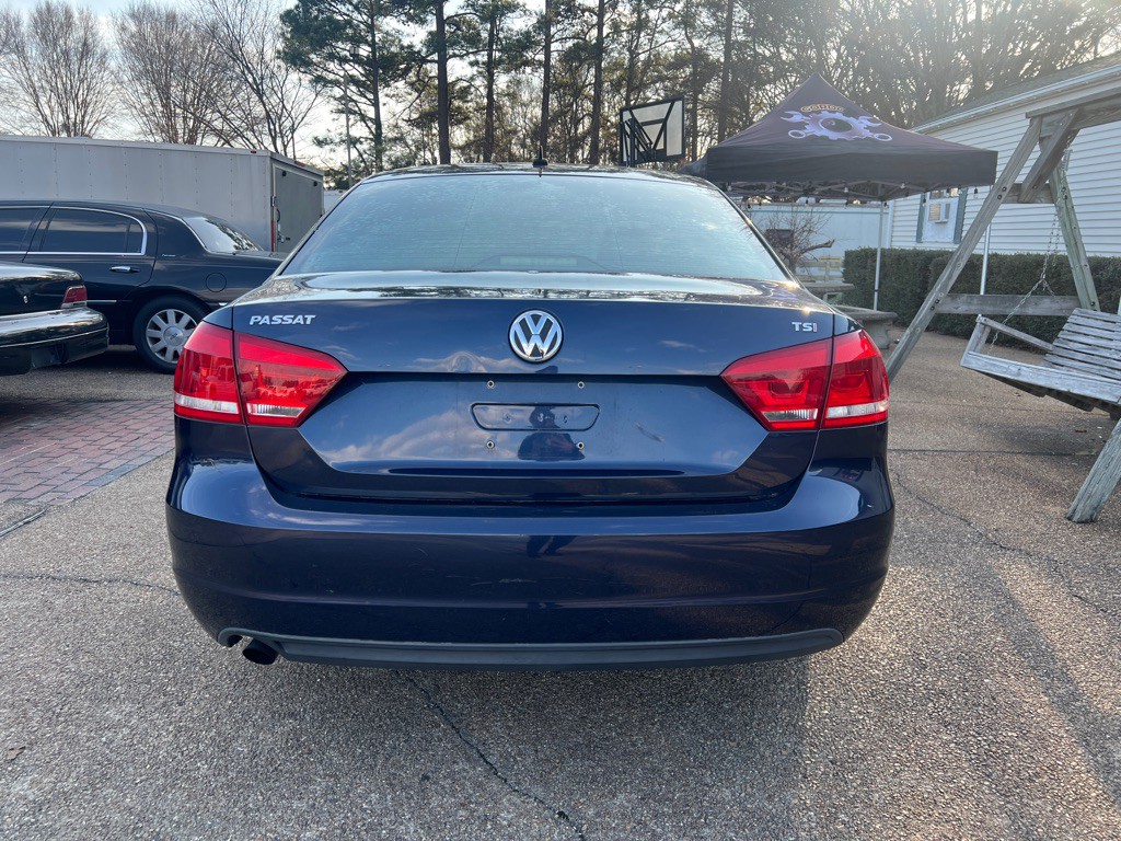 2015 Volkswagen Passat Image 6