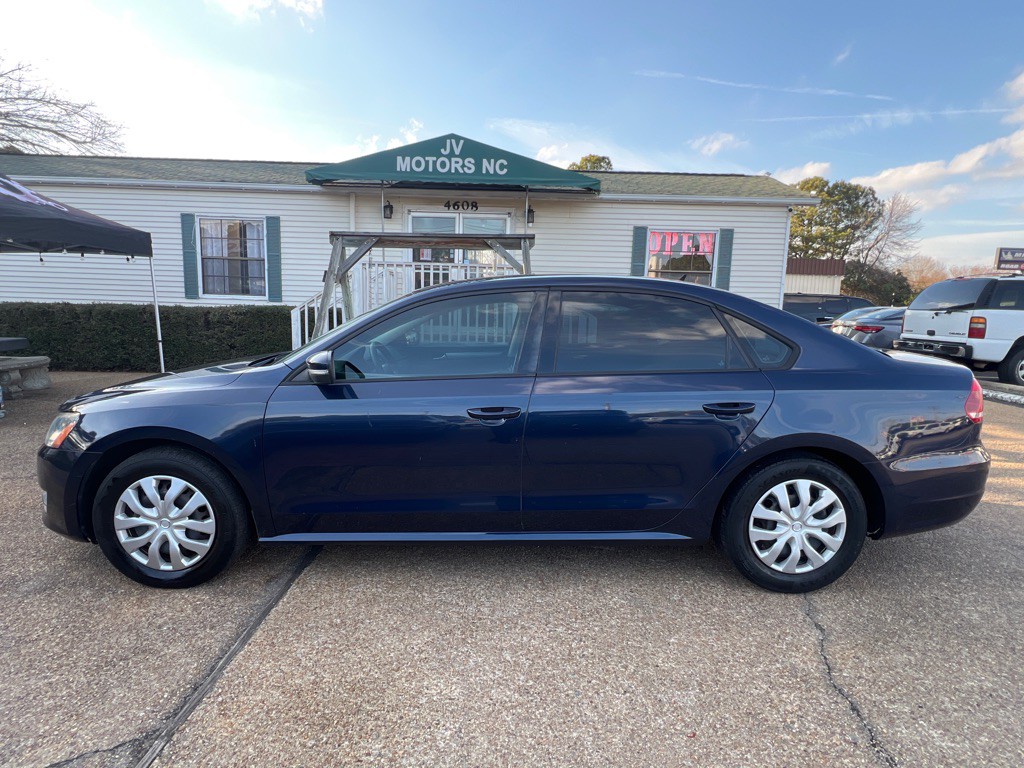 2015 Volkswagen Passat Image 8