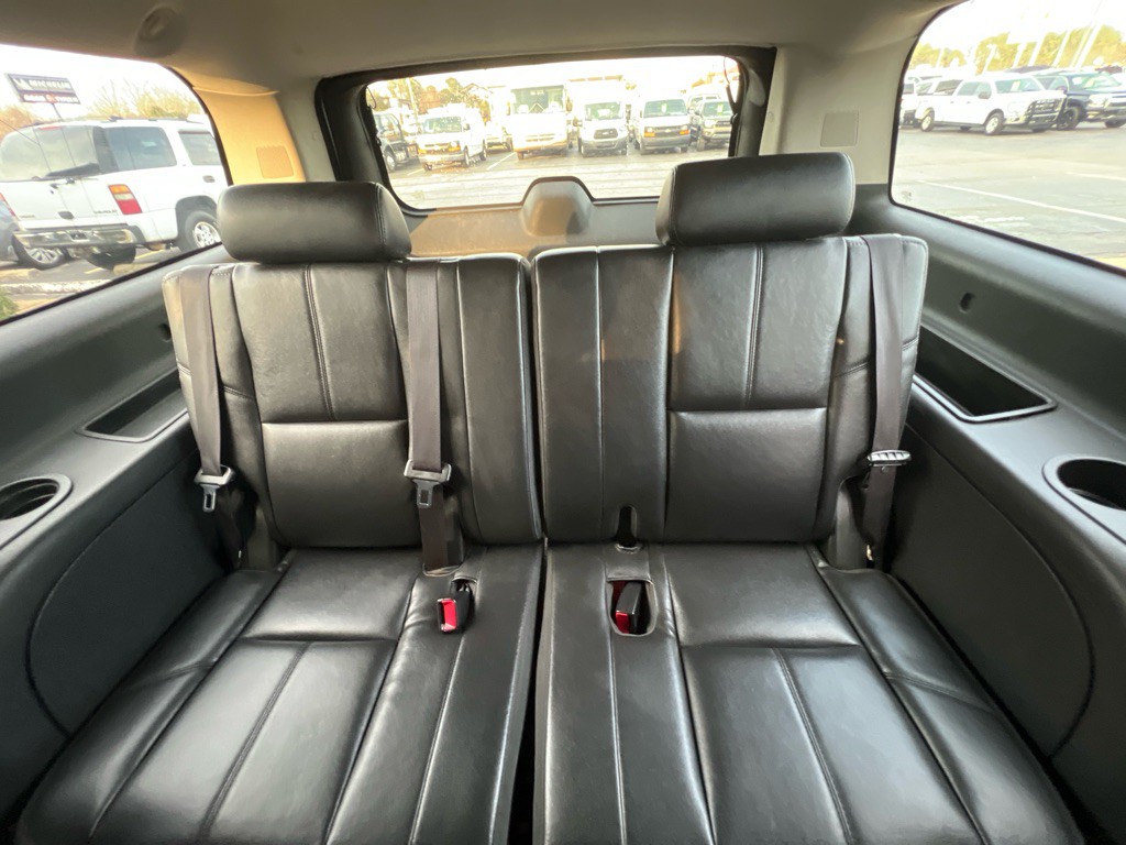 2014 Chevrolet Suburban Image 20