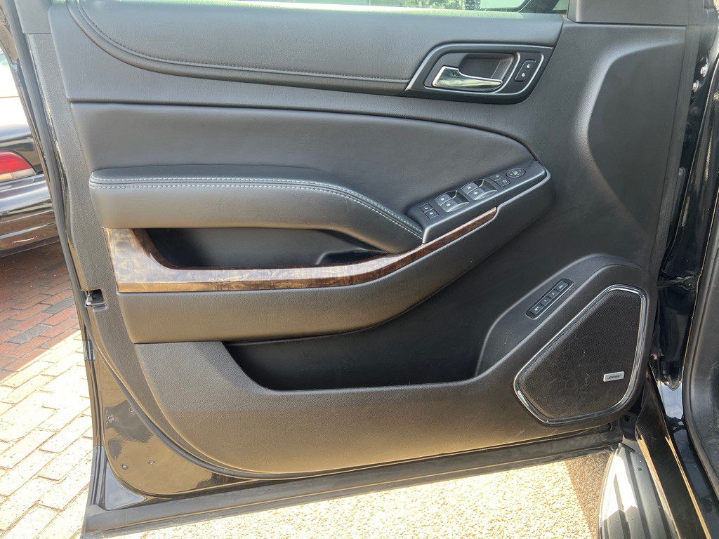 2018 Chevrolet Suburban Image 9