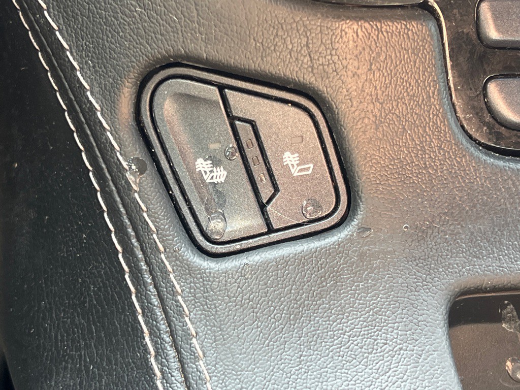 2018 Chevrolet Suburban Image 18