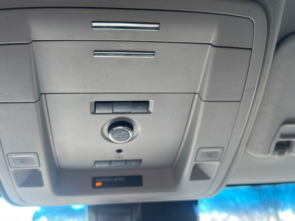 2018 Chevrolet Suburban Image 19