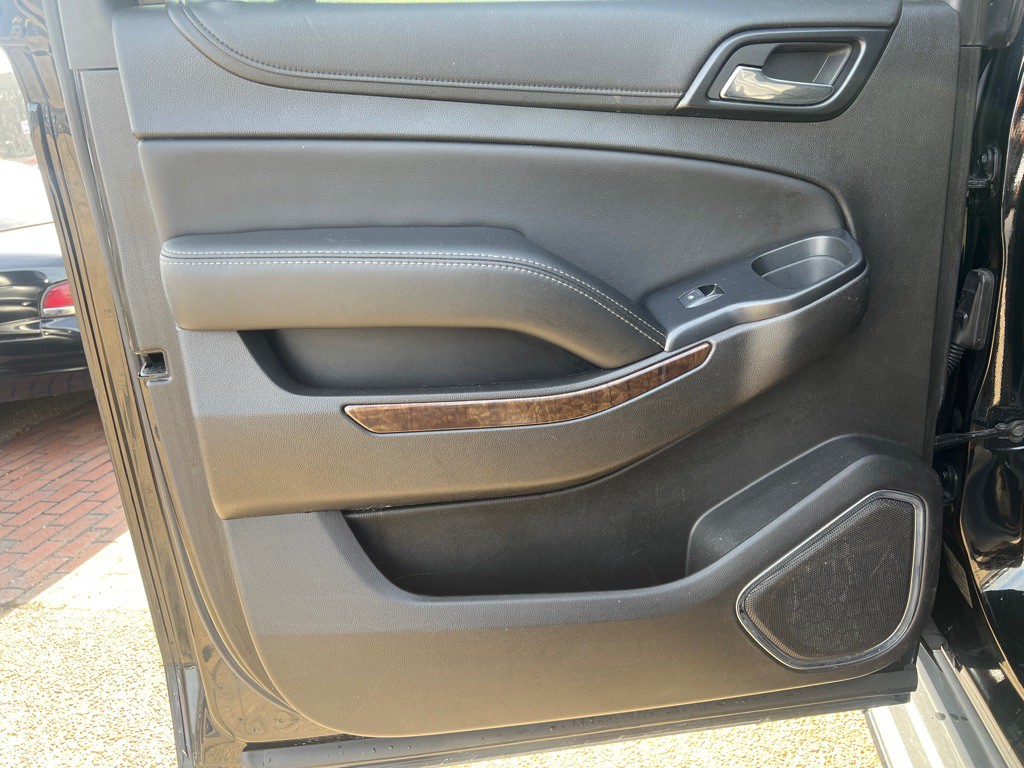 2018 Chevrolet Suburban Image 20