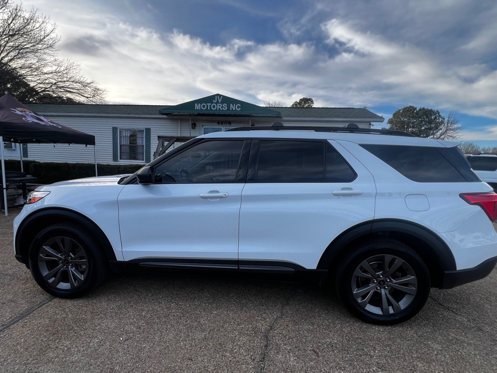2021 Ford Explorer Image 8