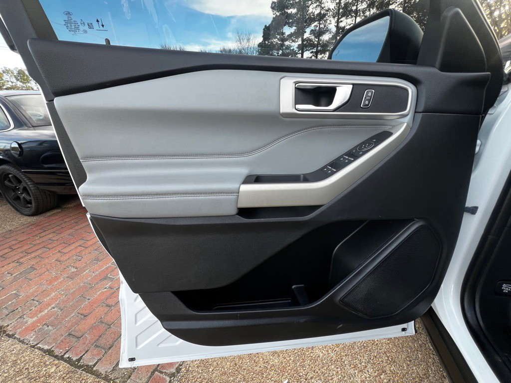 2021 Ford Explorer Image 10