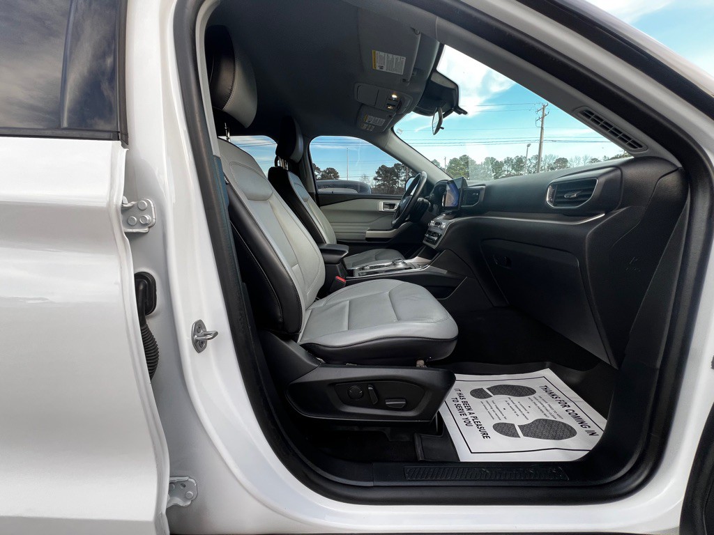 2021 Ford Explorer Image 21