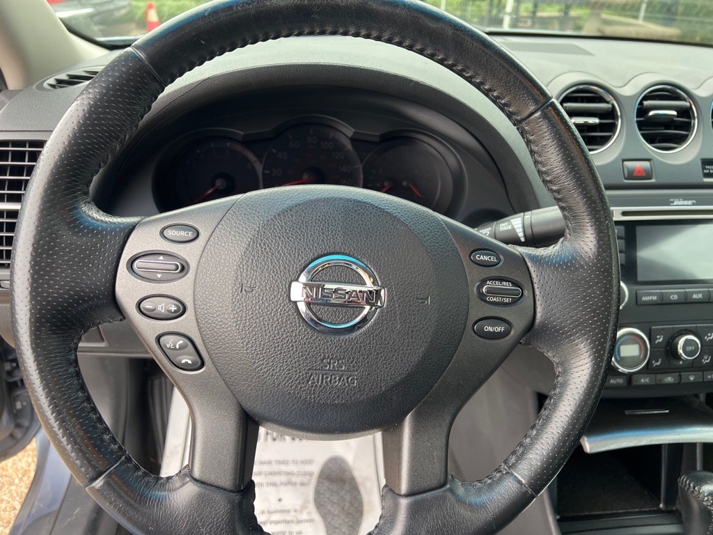2010 Nissan Altima Image 11