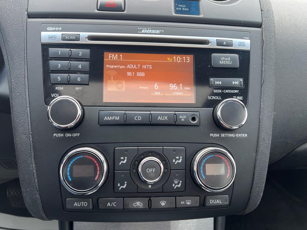 2010 Nissan Altima Image 13