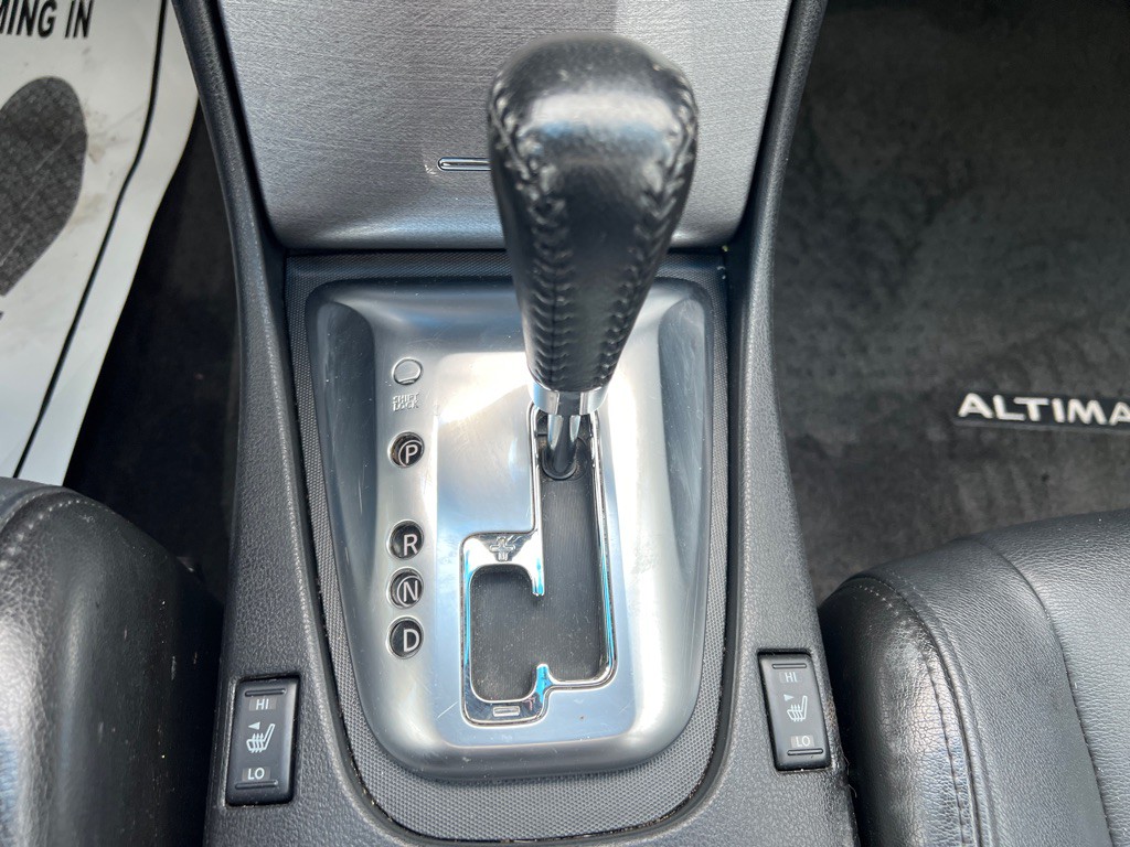 2010 Nissan Altima Image 14