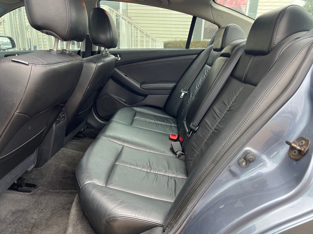 2010 Nissan Altima Image 16