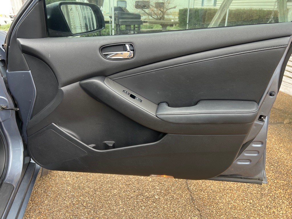 2010 Nissan Altima Image 19