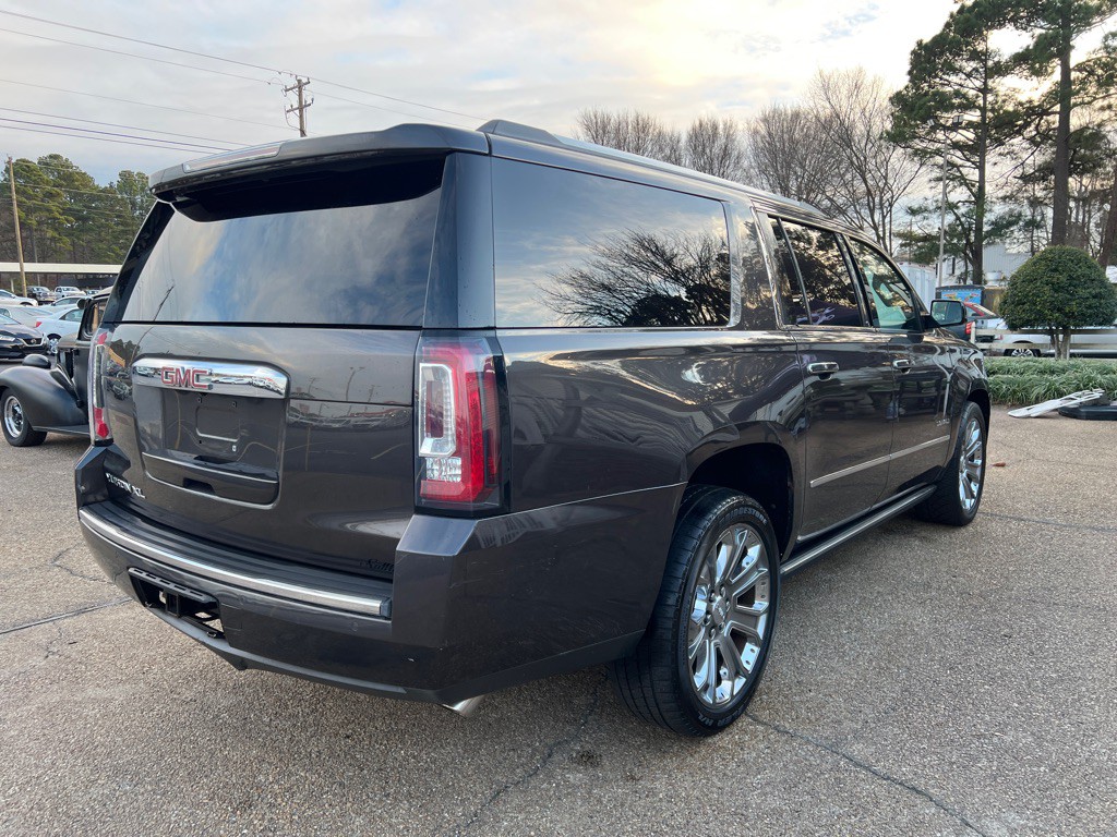 2015 GMC Yukon Image 5