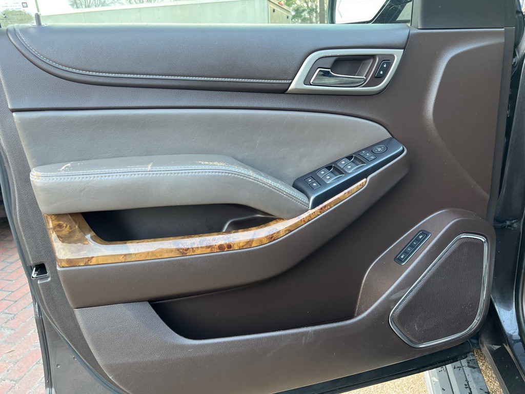 2015 GMC Yukon Image 9