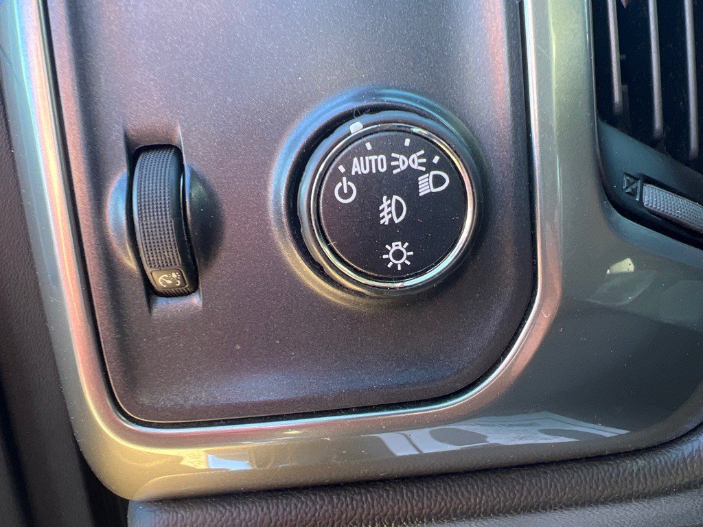 2015 Chevrolet Silverado 1500 Image 9