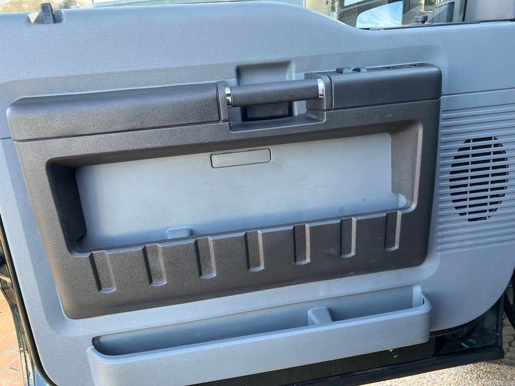 2014 Ford F-350 Image 9