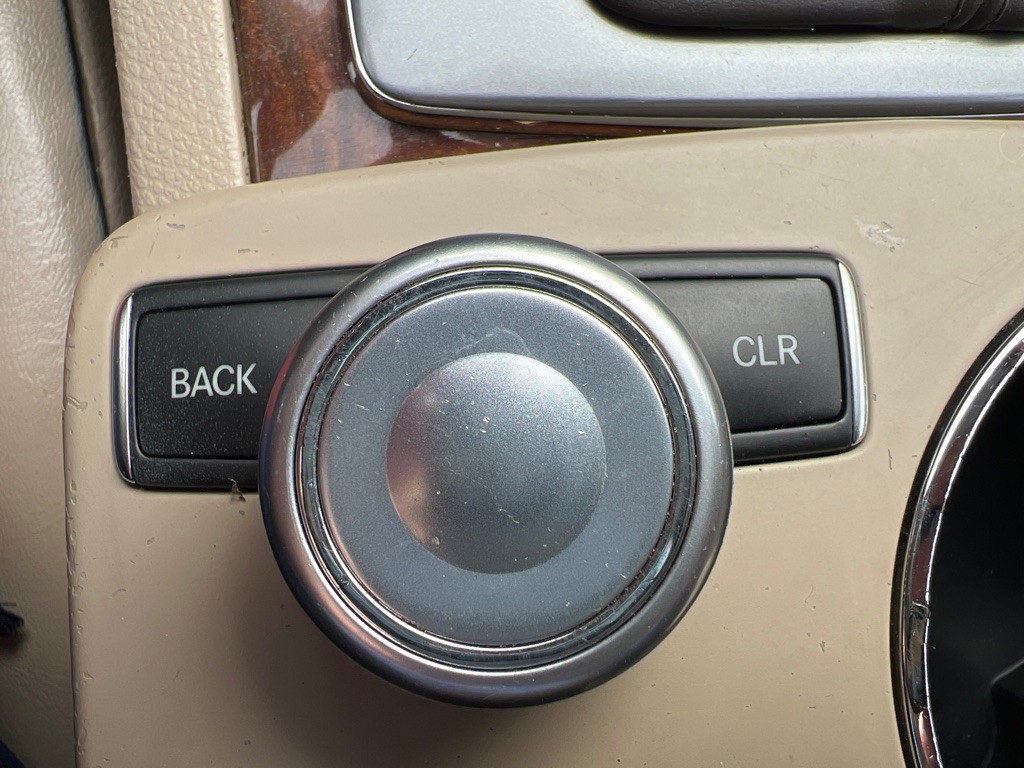 2011 Mercedes-Benz C-Class Image 17