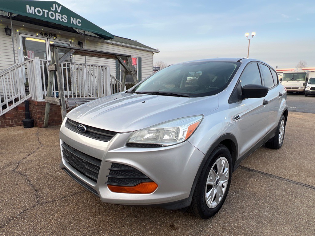 2013 Ford Escape Image 1