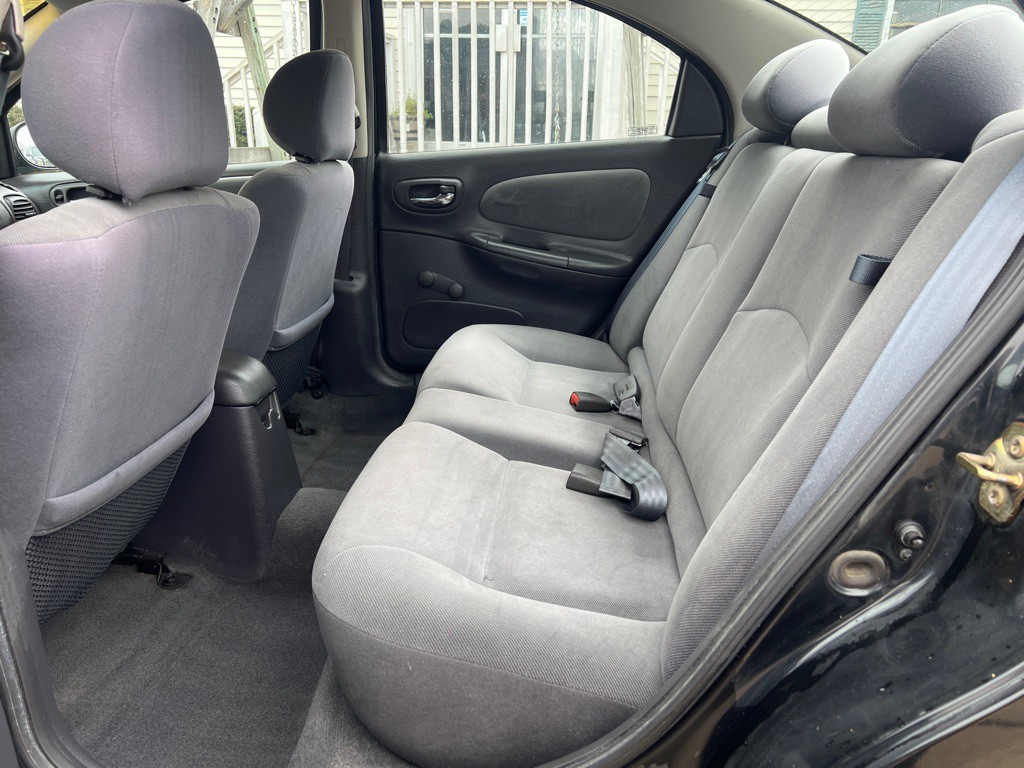 2000 Plymouth Neon Image 14