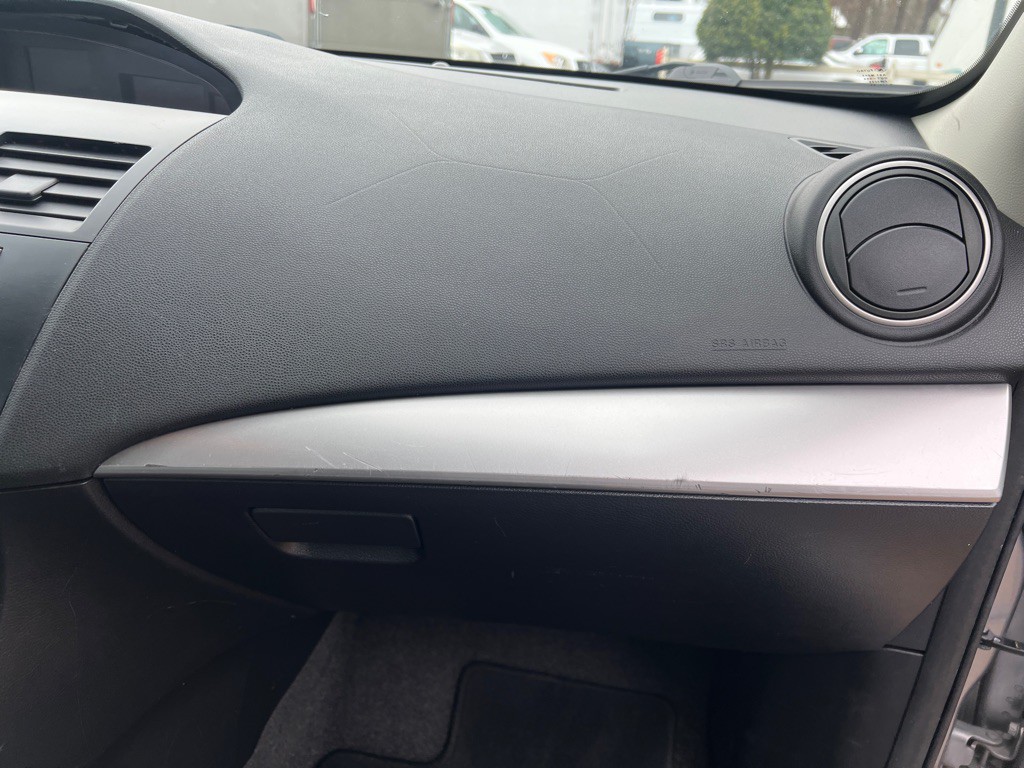 2010 Mazda Mazda3 Image 23