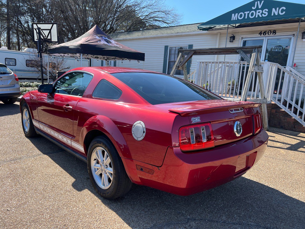 2007 Ford Mustang Image 7