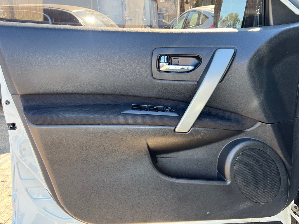 2011 Nissan Rogue Image 9