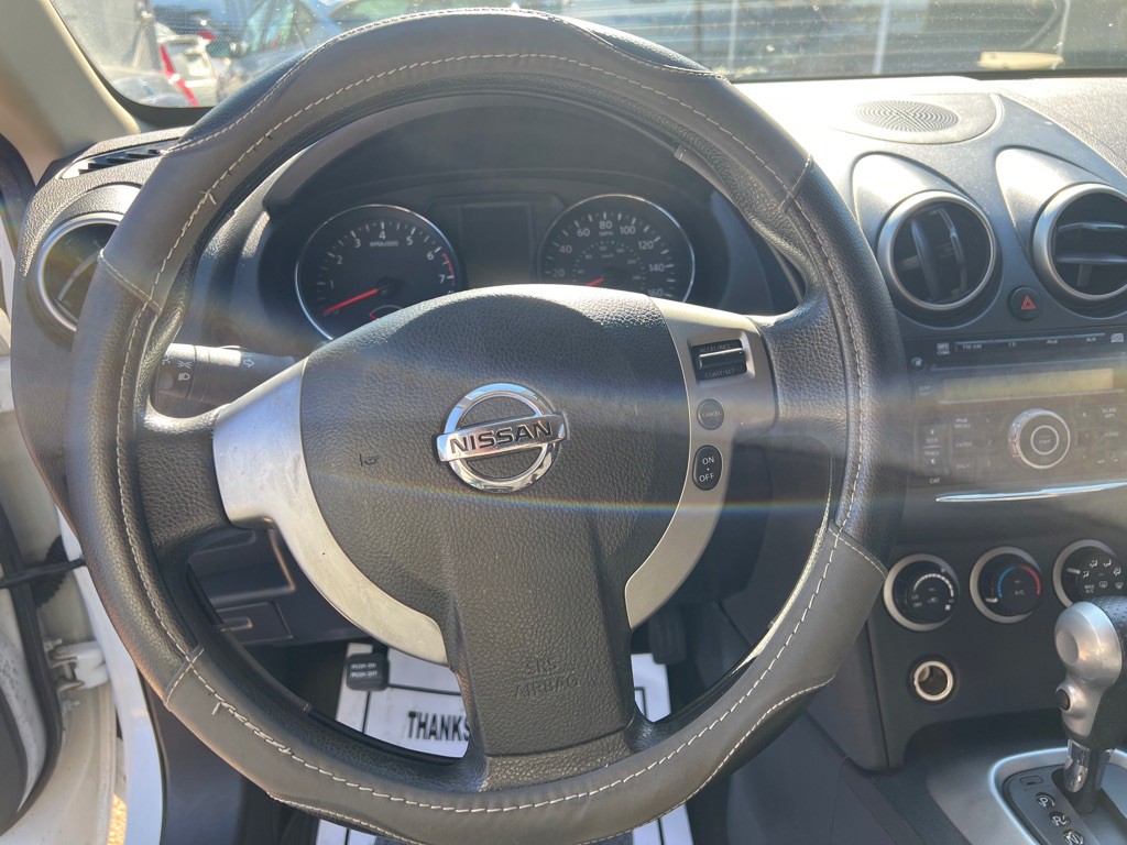 2011 Nissan Rogue Image 12