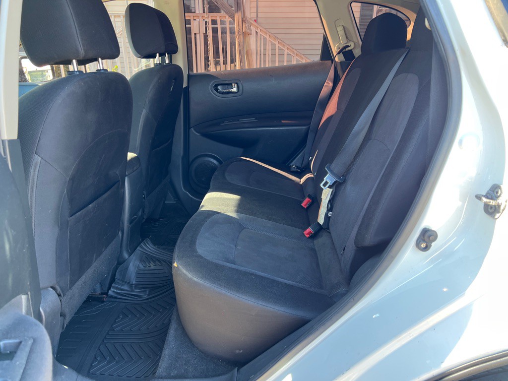 2011 Nissan Rogue Image 17