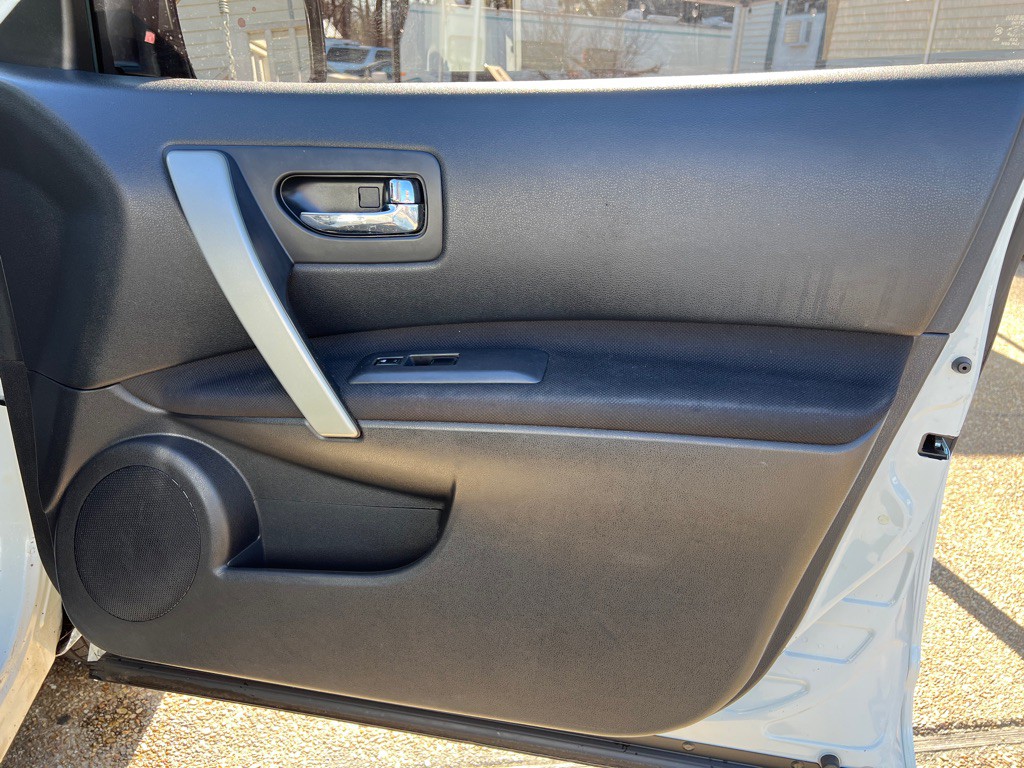 2011 Nissan Rogue Image 20