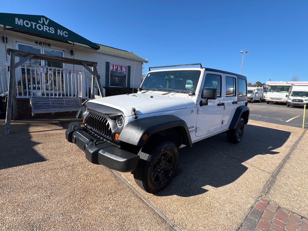 2013 Jeep Wrangler Unlimited Image 1