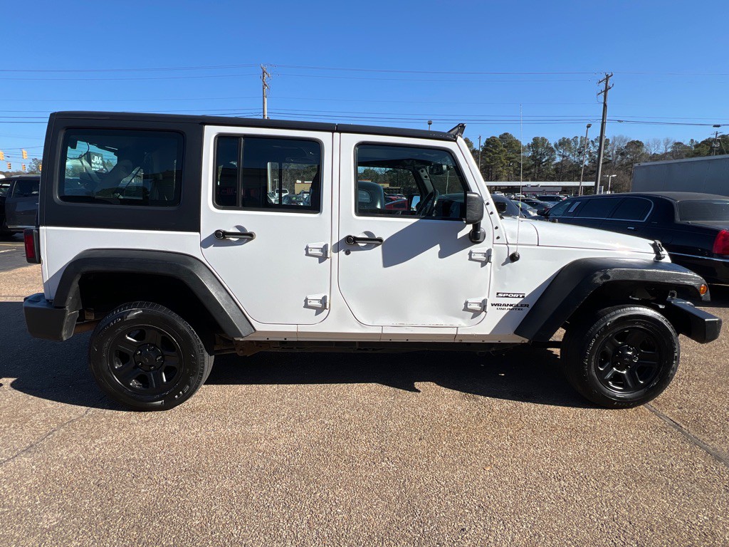 2013 Jeep Wrangler Unlimited Image 4