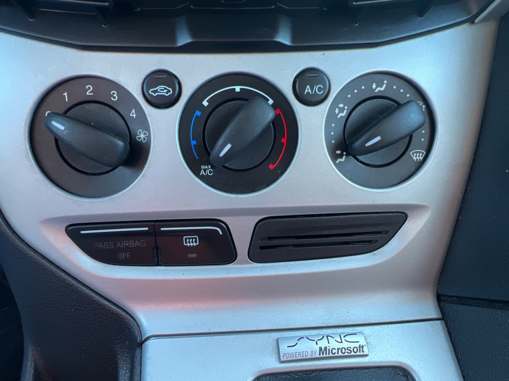 2014 Ford Focus Image 14