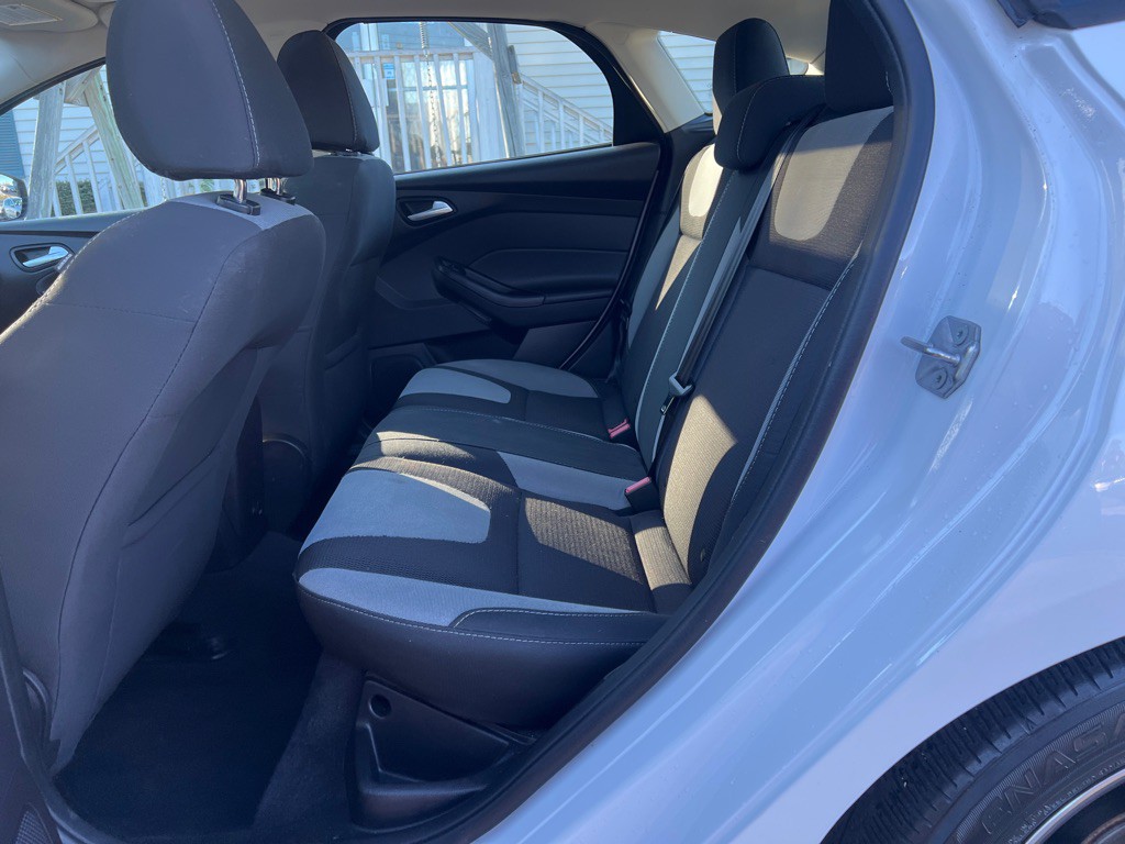 2014 Ford Focus Image 17
