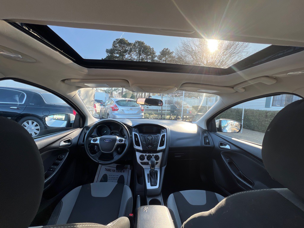 2014 Ford Focus Image 18