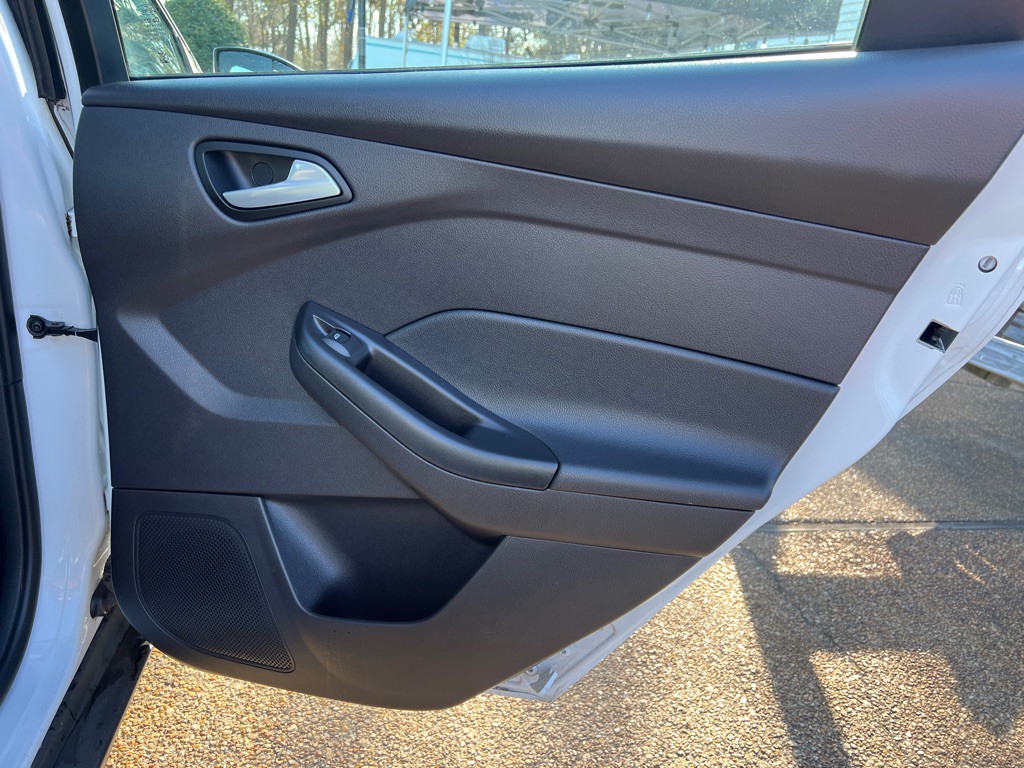 2014 Ford Focus Image 19