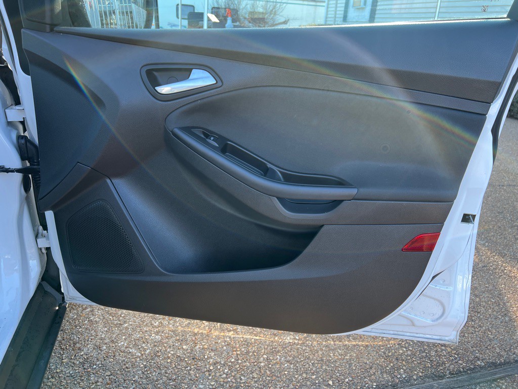 2014 Ford Focus Image 21