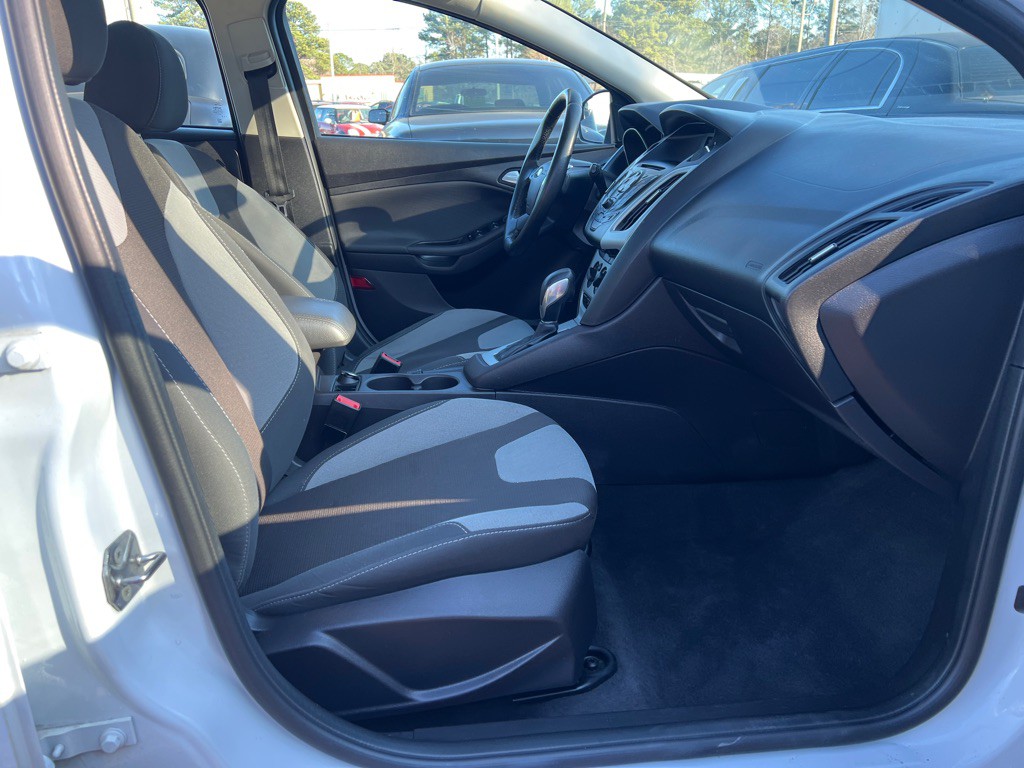 2014 Ford Focus Image 22