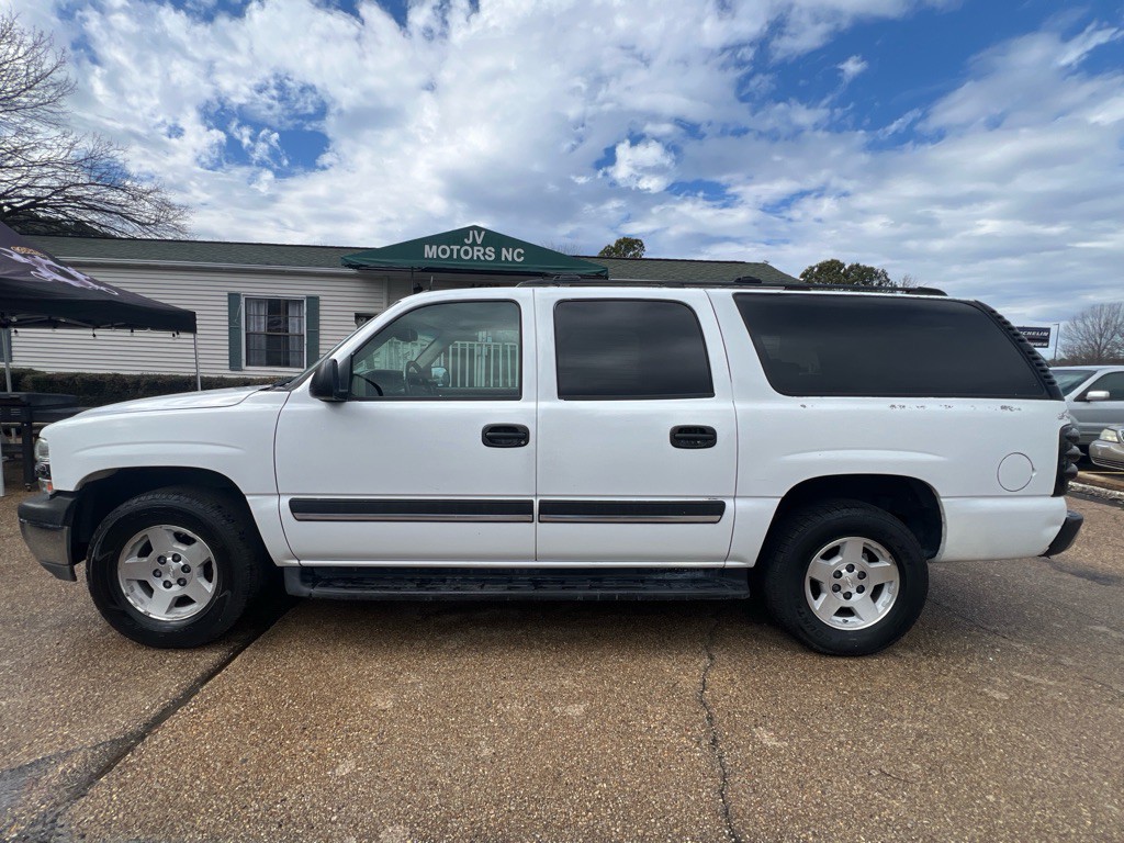 2004 Chevrolet Suburban Image 8
