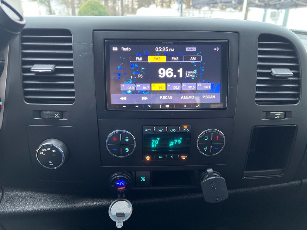 2011 Chevrolet Silverado 1500 Image 14