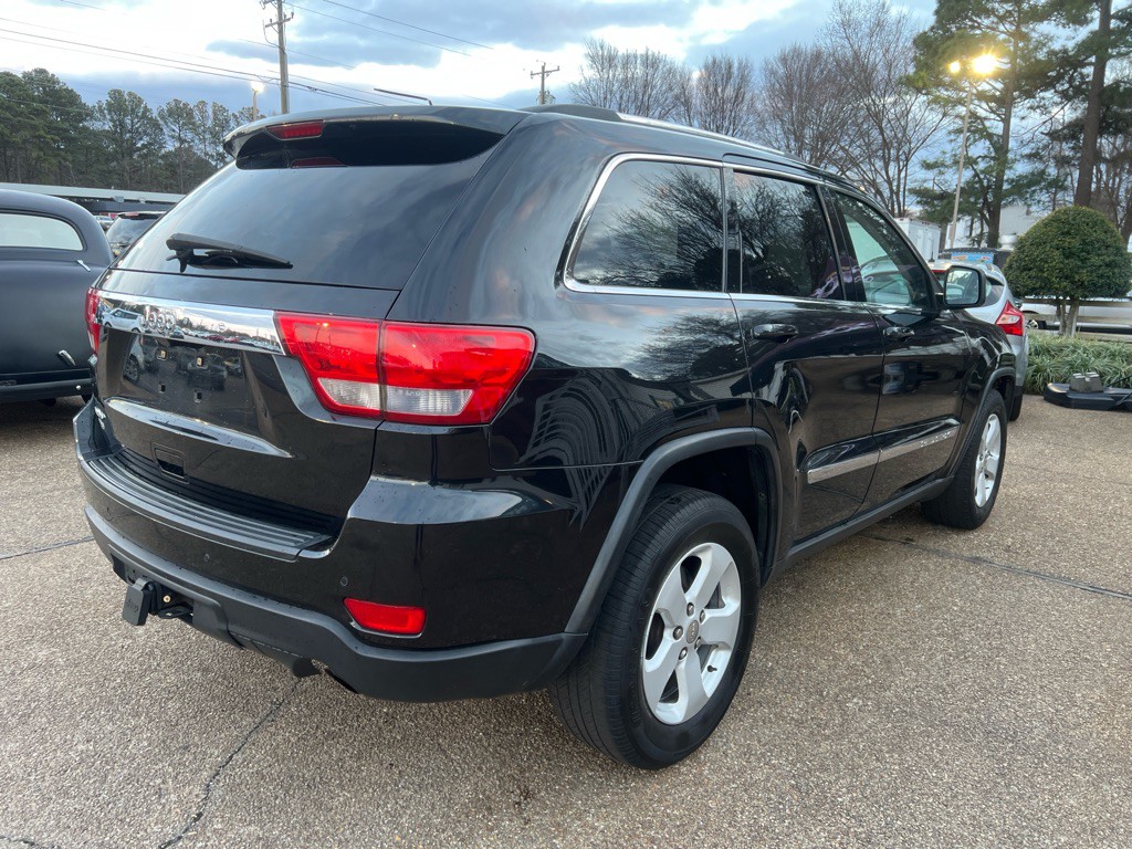 2011 Jeep Grand Cherokee Image 5