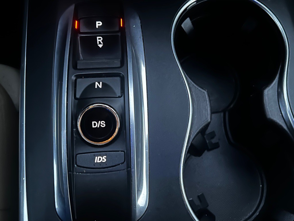 2016 Acura MDX Image 18