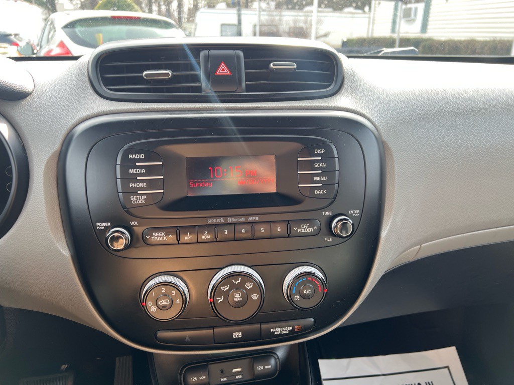 2015 Kia Soul Image 13