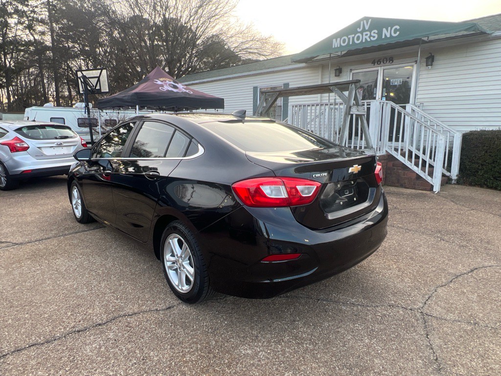 2017 Chevrolet Cruze Image 7