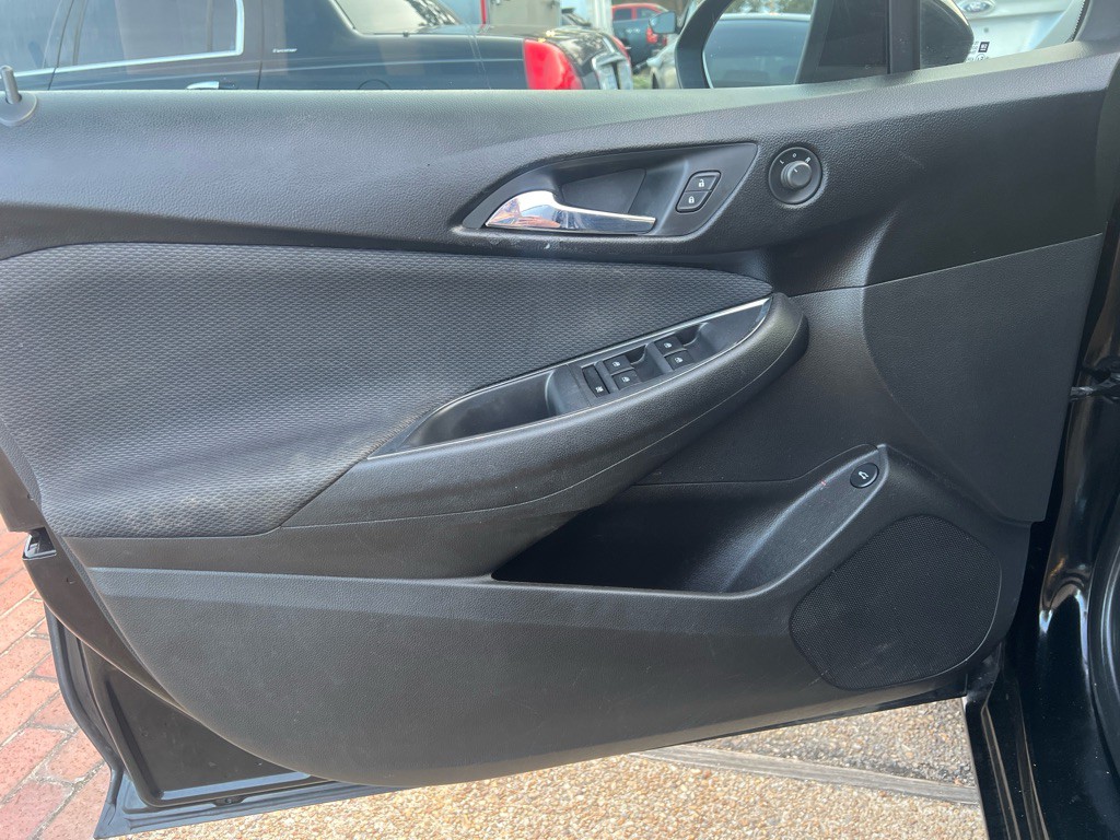 2017 Chevrolet Cruze Image 9