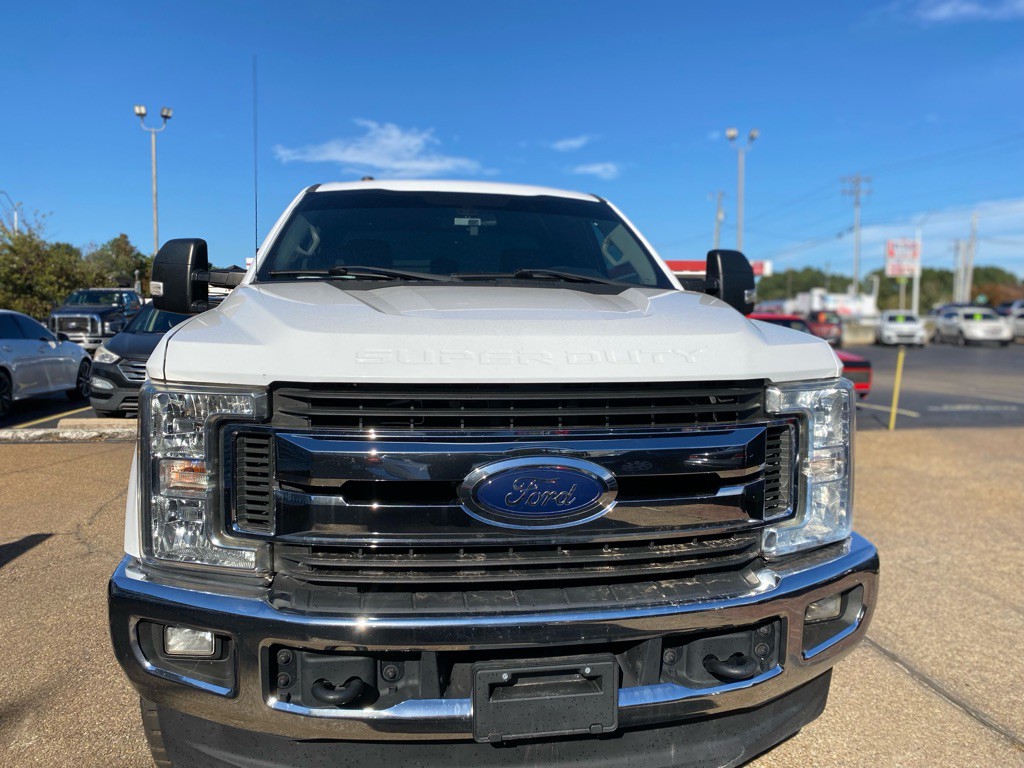 2018 Ford F-250 Image 2