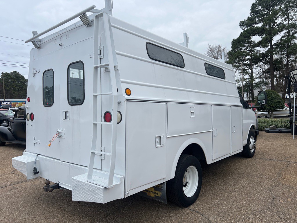 2005 Chevrolet Express Image 5