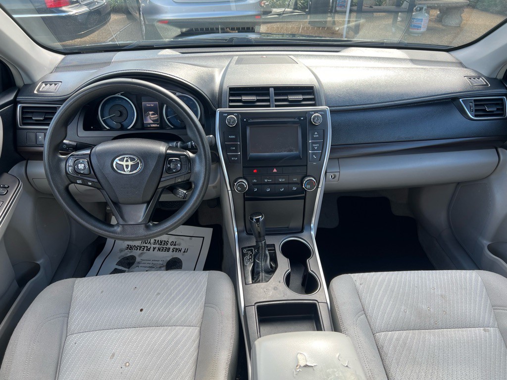 2017 Toyota Camry Image 13