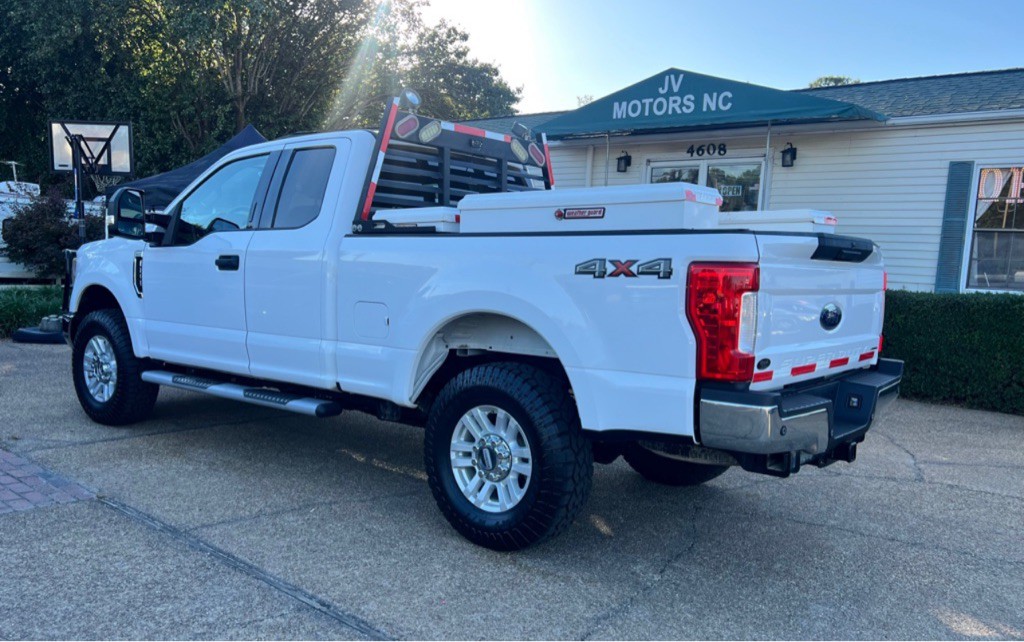 2018 Ford F-250 Image 32